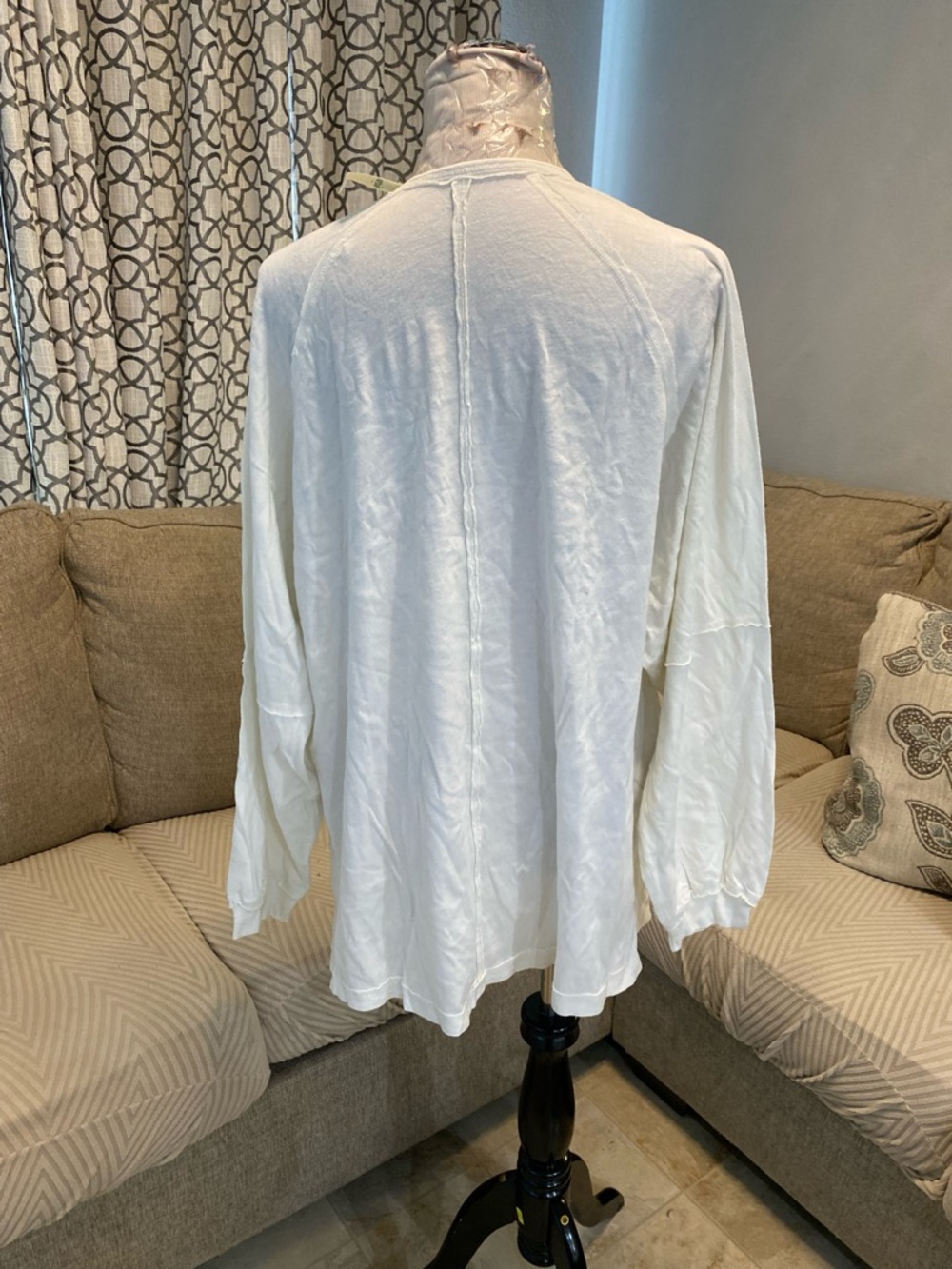 New cream Aerie Large Cozy Long Sleeve Oversized Boyfriend T-Shirt, relaxed - Picture 8 of 10